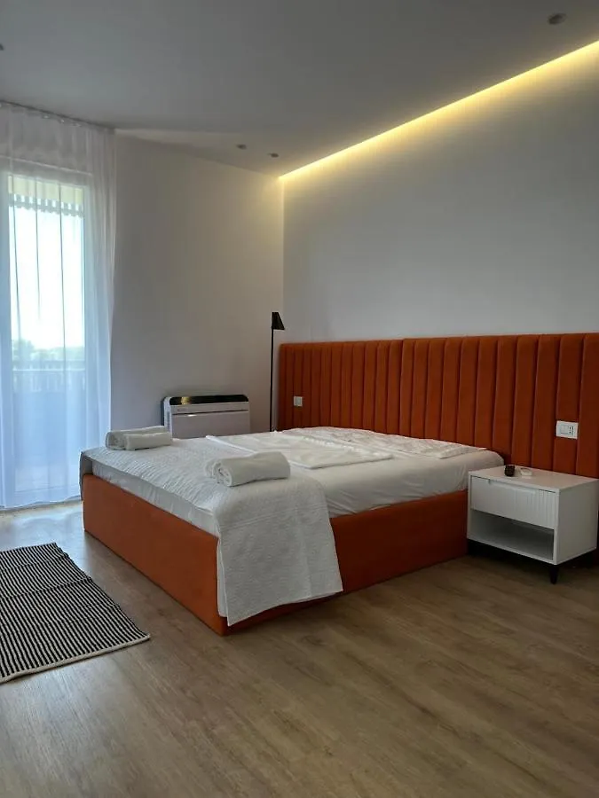 Hotel Restaurant Natyra E Qete Lezhë