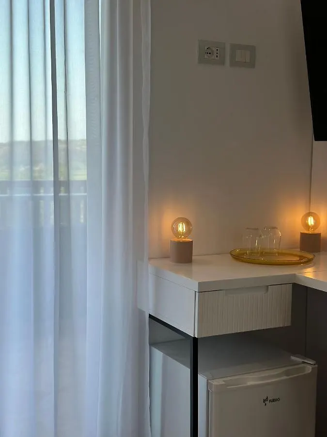 Hotel Restaurant Natyra E Qete Lezhë
