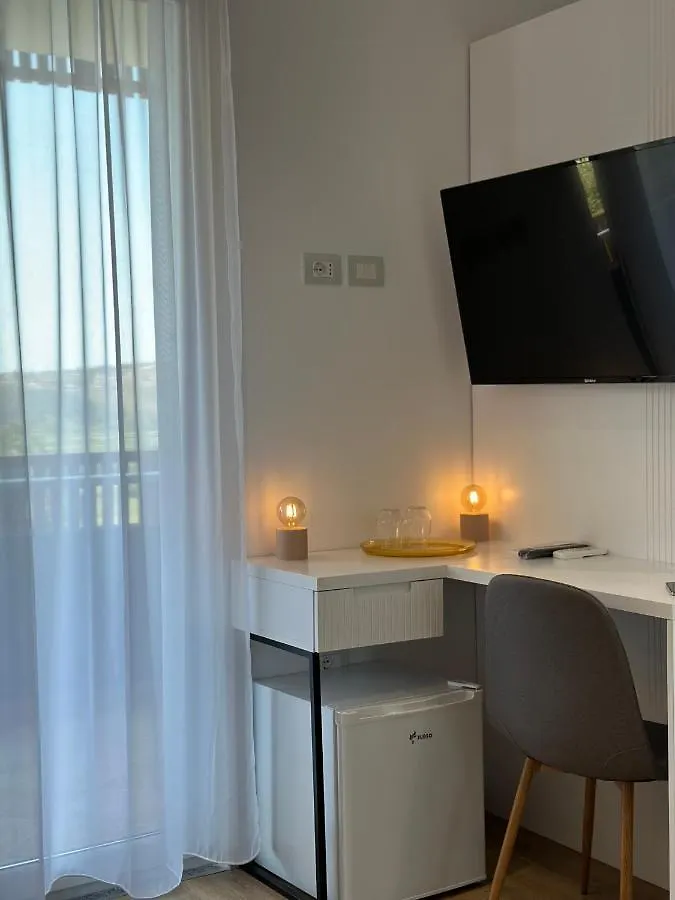 Hotel Restaurant Natyra E Qete Lezhë