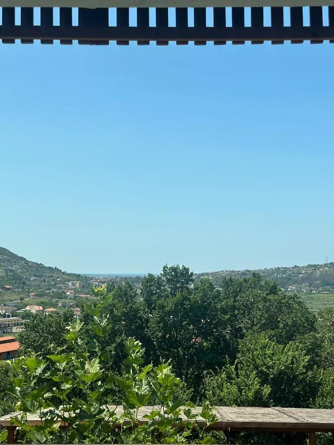 Hotel Restaurant Natyra E Qete Lezhë