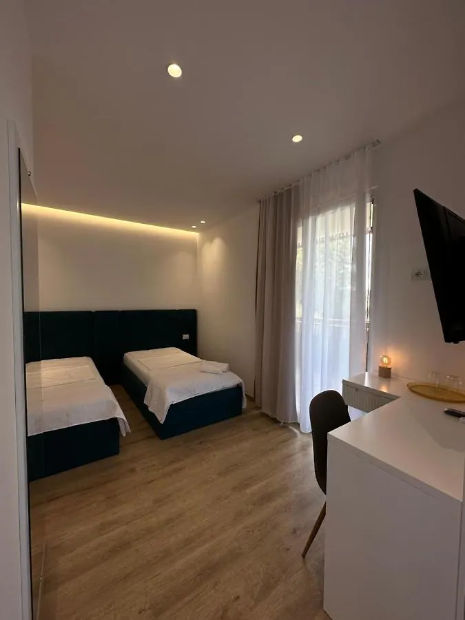 Hotel Restaurant Natyra E Qete Lezhë