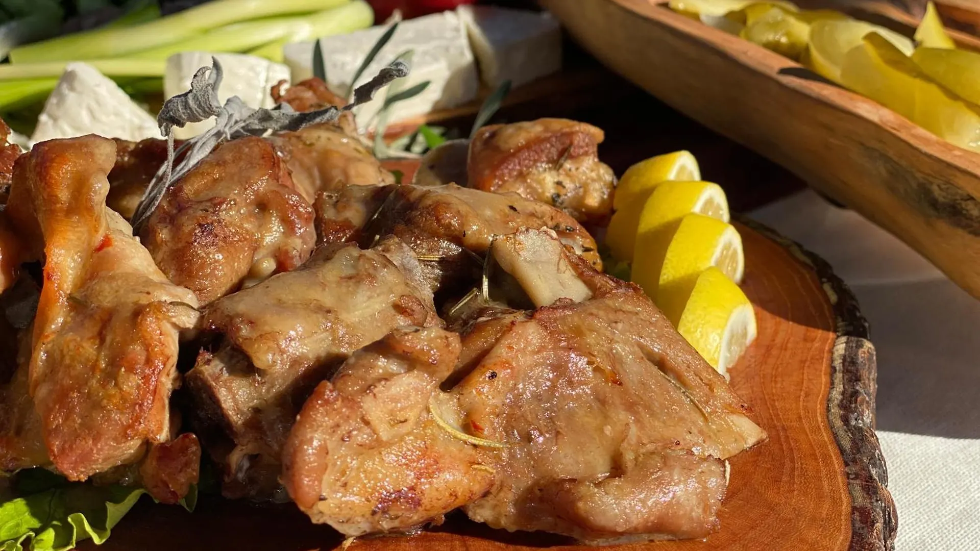 Hotel Restaurant Natyra E Qete Lezhë